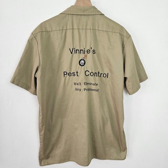 Dickies Pest Control Embroidered Work Shirt L Tan Short Sleeve Ralphie Pocket - Picture 2 of 7